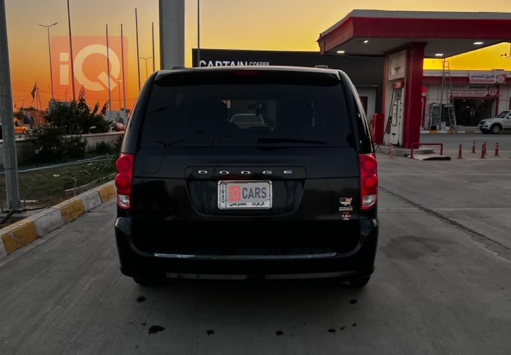 دودج جراند كارافان